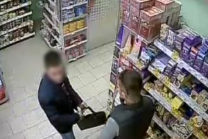Двое иногородних мужчин обокрали более 10 пензенских магазинов