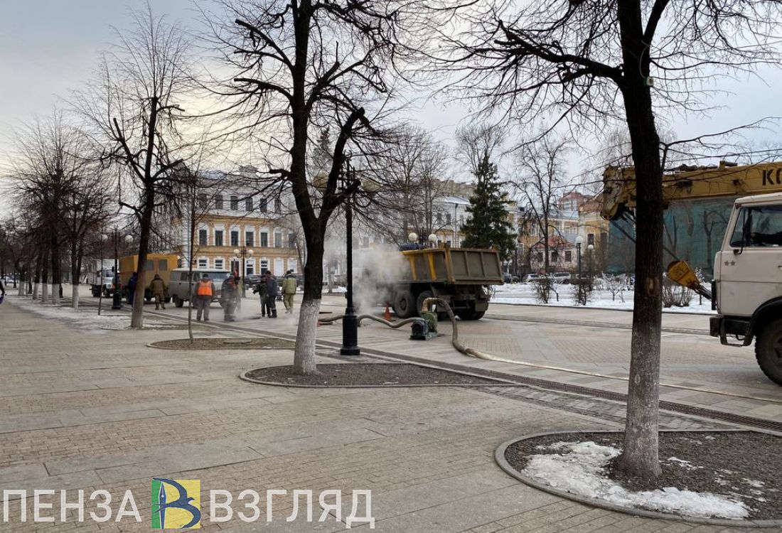 На Московской в Пензе снова чинят подземные коммуникации