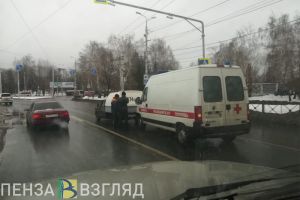В Пензе «скорая» врезалась в «пирожок»
