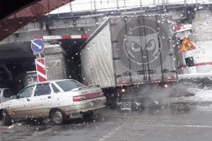 В Пензе железнодорожный «мост дураков» подстерег новую «жертву»