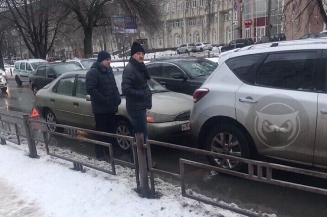 Утром на улице Пушкина в Пензе случилось сразу два ДТП