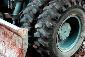 Пьяный житель Пензенской области пытался угнать трактор