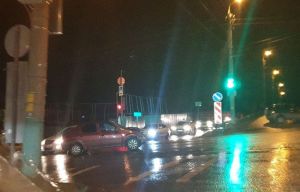 На подъеме в горку по улице Кураева в Пензе произошла авария
