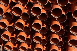 Зареченец похитил две мелиоративные трубы в Никольском районе