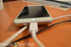В Пензе хозяин квартиры втихую присвоил телефон гостя