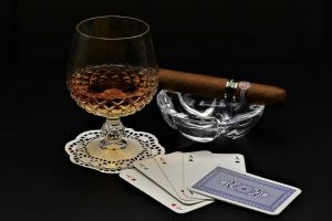 Пензенца задержали за беззаветную любовь к марочному коньяку