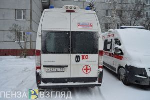В Пензе водителя иномарки доставили в больницу после аварии