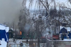 В Кузнецке Пензенской области загорелся частный дом