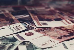 Кузнечанин задолжал дочке 800 тысяч рублей