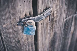 В Пензенской области арендатор жилого дома обокрала его владельца