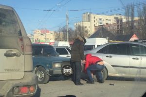 В центре Пензы «семерка» въехала в иномарку