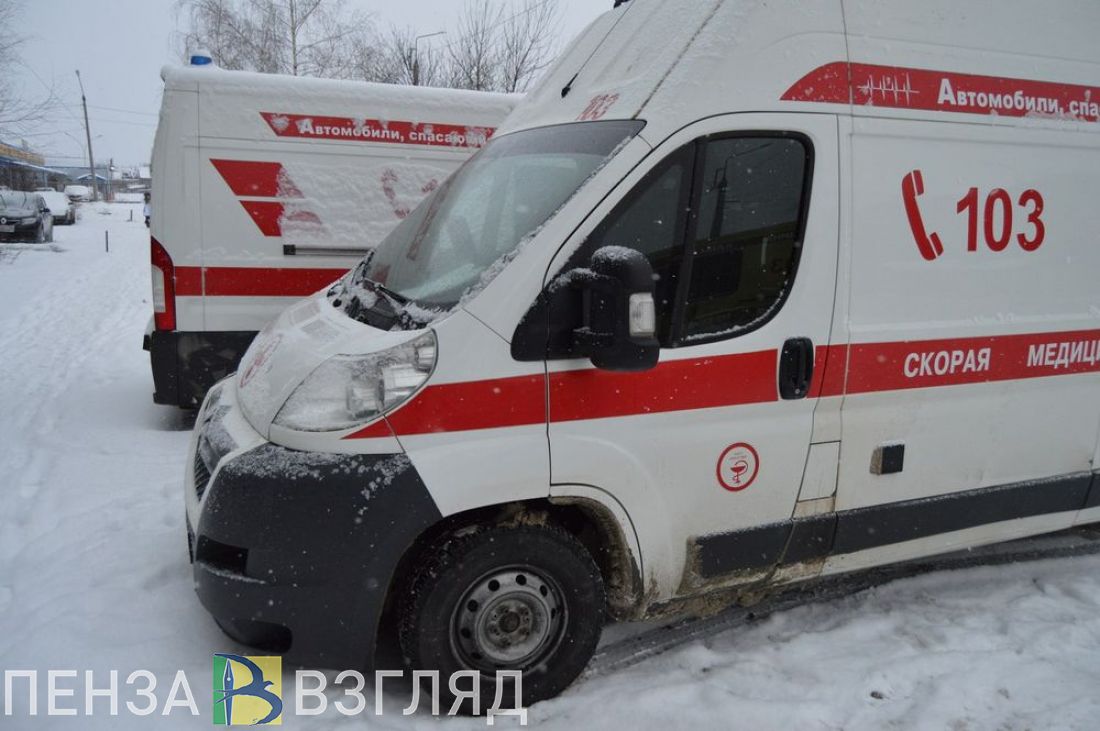 На дороге в центре Пензы человеку понадобилась «скорая помощь»