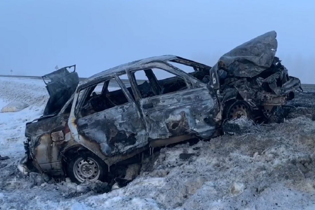 Пензенское УГИБДД предоставило видео с места ДТП с загоревшимся авто