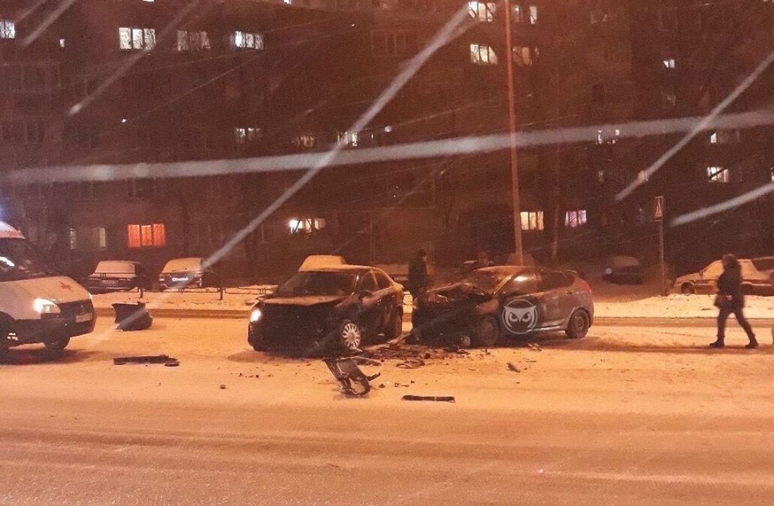 На Окружной улице Пензы произошла авария «лоб в лоб»