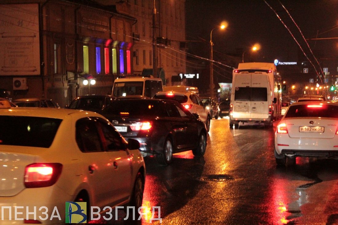 Транспорт г. Пенза транспорт. Пенза памятник победы где припарковаться. Объездная дорога пенза чемодановка. 21перед кривозерьем.