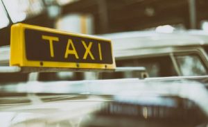 В Пензе таксист ночью обокрал свою пассажирку
