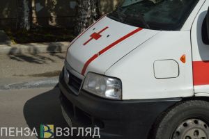 После ДТП с фурой и легковушкой под Пензой двоих увезли в больницу
