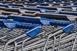 Пензячка запаслась продуктами и бытовой химией без очередей, но незаконно