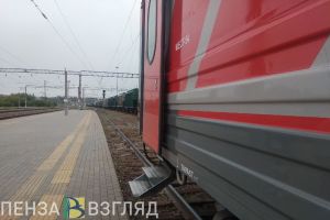 Трое пензенцев украли со станции рельсы и распилили их