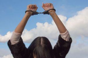 17-летнюю пензячку приговорили к полутора годам колонии