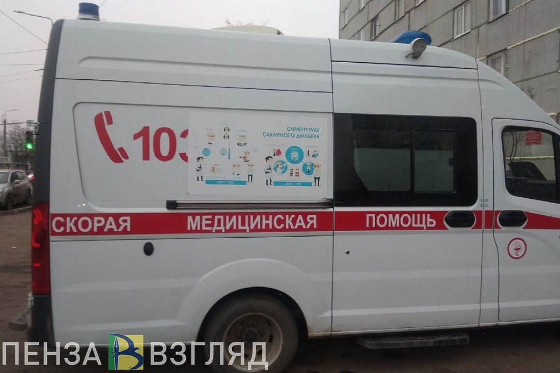 Из опрокинувшейся в Пензенской области машины троих увезли в больницу