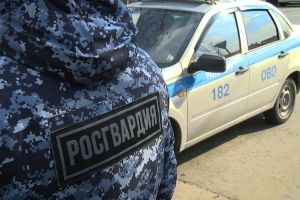 В Пензе мужчина ударил товарища ножом по лицу