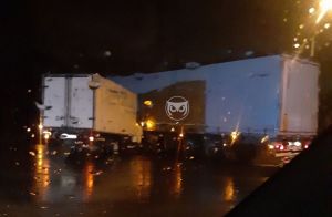 На Ахунском переезде в Пензе столкнулись два грузовика