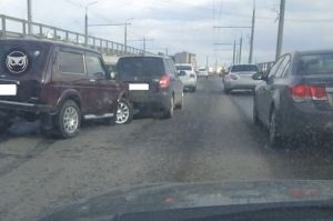 Авария в пензенском микрорайоне Терновка спровоцировала пробку