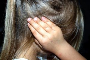 В Пензенской области мать била 12-летнюю девочку по лицу и таскала за волосы