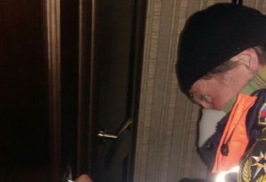 Пензячка не смогла самостоятельно выбраться из санузла