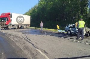 В Пензенской области в страшной аварии с грузовиком погибли люди