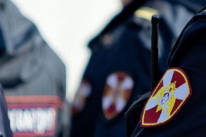 В Пензенской области мужчина проник в ТЦ и прятался за стойкой администратора