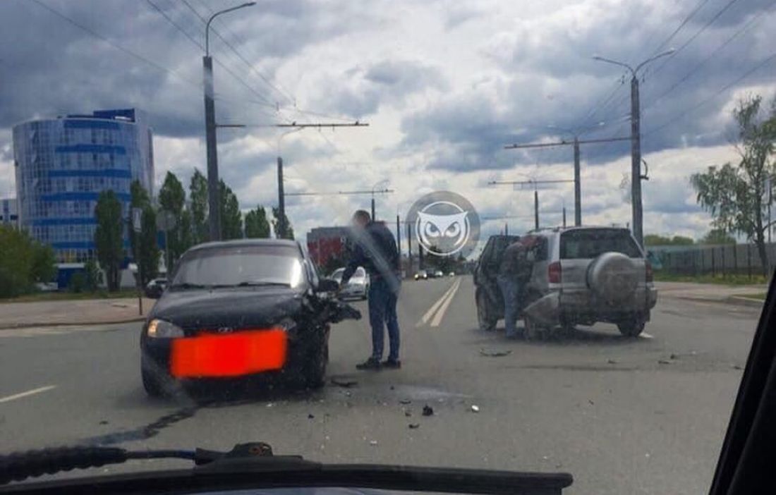 В пензенской Терновке жестко столкнулись две машины