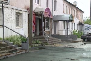 В пензенском баре во время режима самоизоляции посетители распивали алкоголь