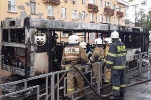 Что осталось от сгоревшего в Пензе автобуса. Фото
