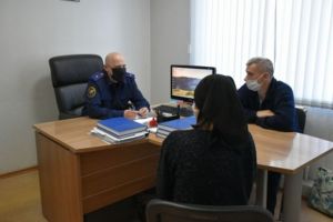 Руководитель пензенского Следкома встретился с родителями убитой девочки