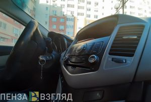 Пензячка с поддельным водительским удостоверением попалась сотруднику ГИБДД