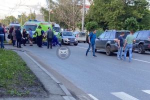 К месту ДТП с участием пешехода в Пензе прибыл реанимационный автомобиль