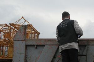 Под Пензой из-за обрыва троса на рабочего упал грузовой крюк