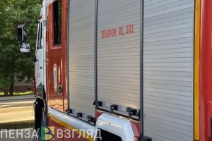 Ночью в Пензе полыхал двухэтажный дом
