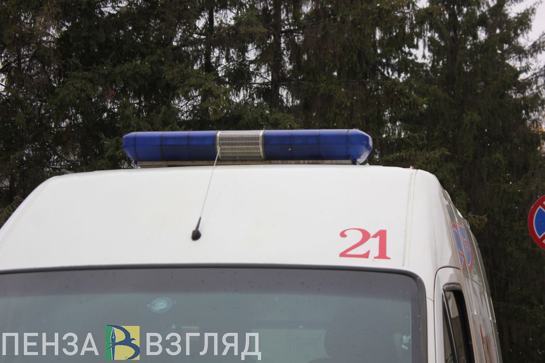 В Кузнецке столкнулись три авто. Пострадали два человека