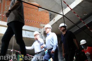 Губернатор проверил, как строятся цирк, культурный центр и собор в Пензе (фотогалерея)