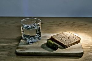 Расследование пропажи водки из нижнеломовского магазина дало неожиданный результат
