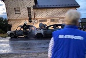 В Пензенской области столкнулись и загорелись два автомобиля
