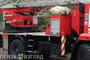В Кузнецке Пензенской области загорелся двухквартирный дом