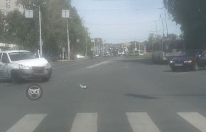 В Пензе около станции скорой помощи столкнулись два автомобиля