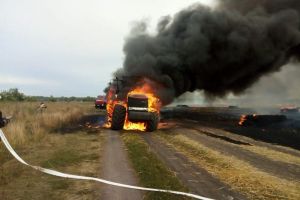 В Пензенской области сгорели трактор и три гектара поля