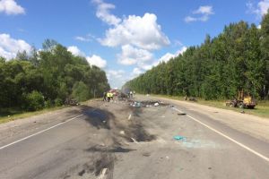 Появились фото с места жуткого ДТП с 4 погибшими в Пензенской области