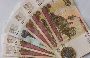 Во время пьянки из квартиры пензенца пропали деньги