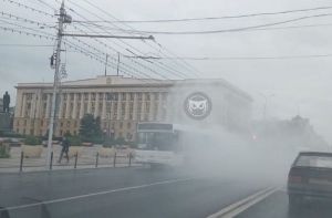 На улице Кирова в Пензе загорелся пассажирский автобус